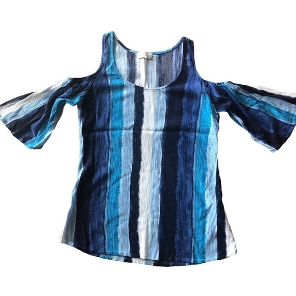 DEPT222 | Blue stripe Cold Shoulder top - Picture 2 of 8